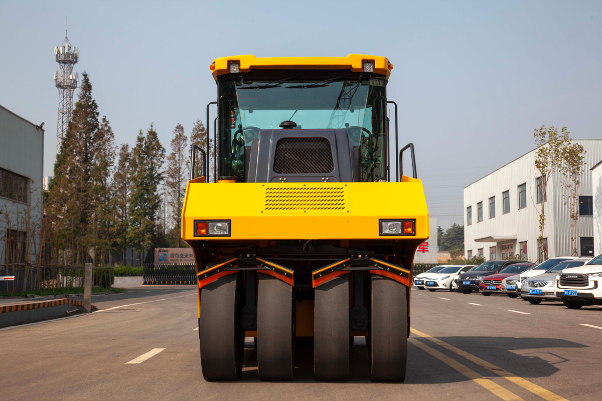  compactador de pneus de borracha Weichai 143HP