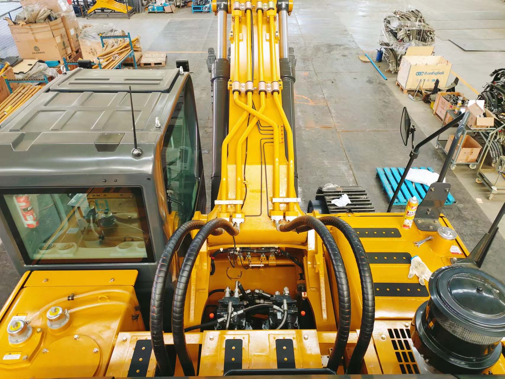  escavadeira grande de 250 kW
