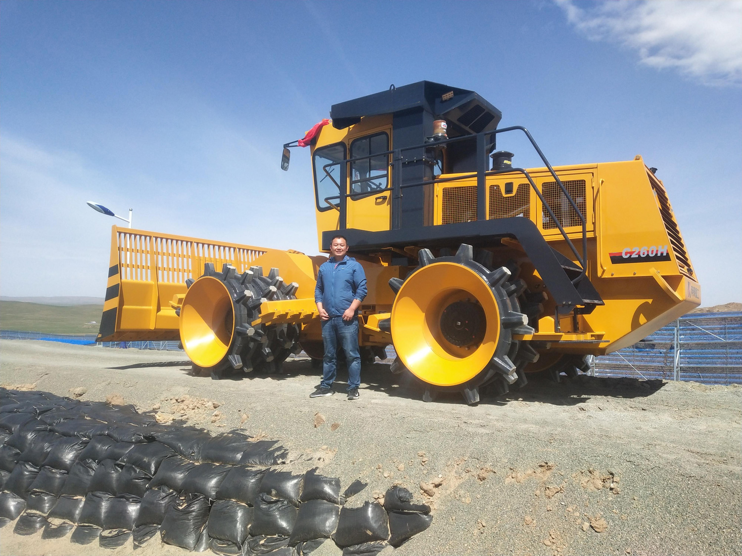 C260H Compactadores de aterro
