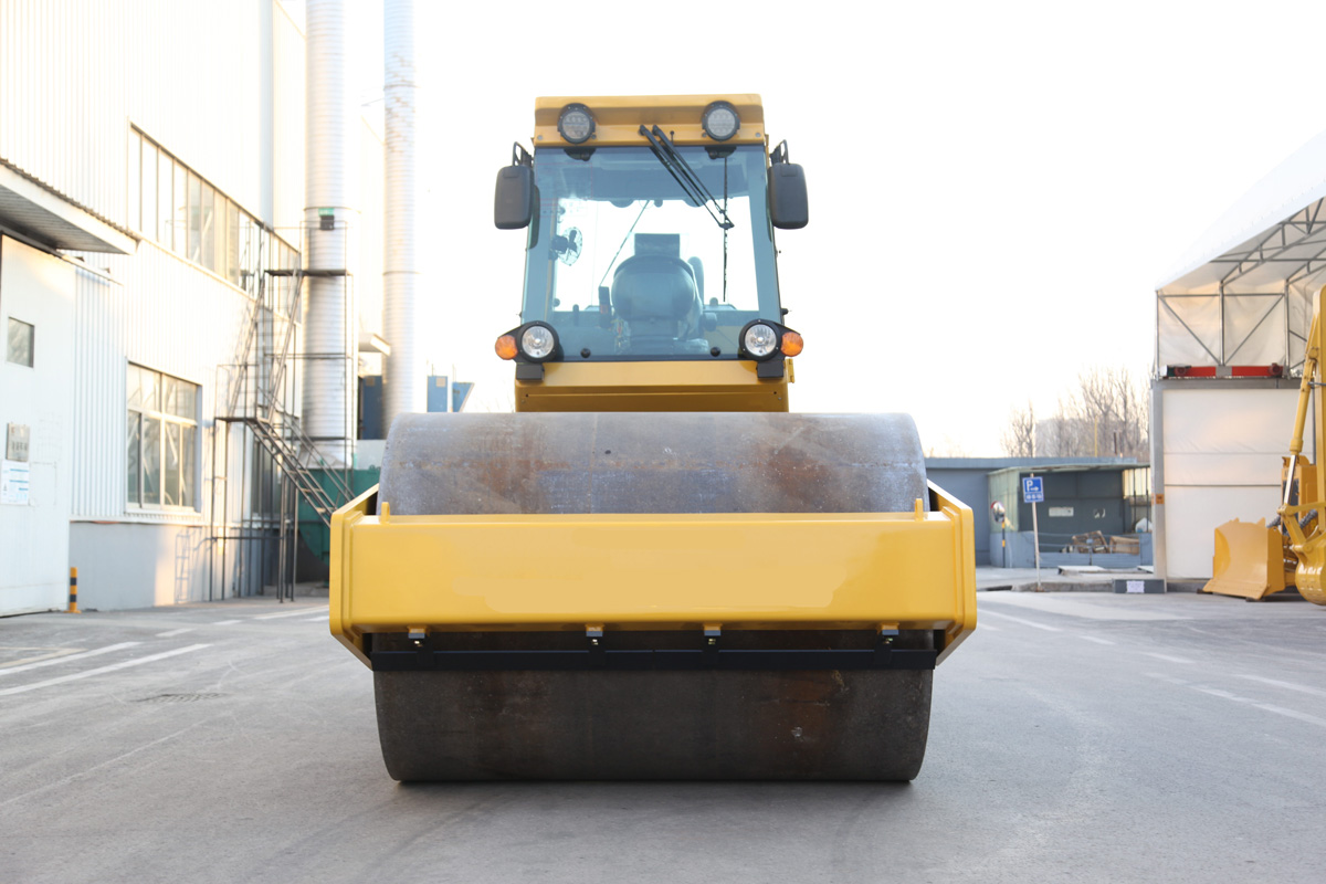  rolo compactador 142HP